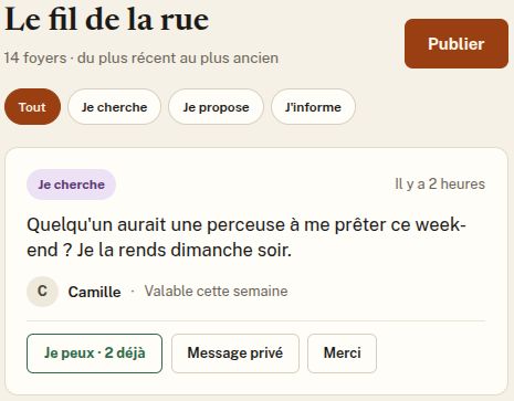 Fil de la rue : une demande « Je cherche » (perceuse à emprunter) avec les réponses des voisins
